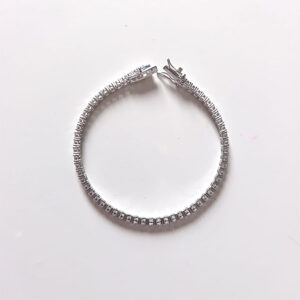 Bracciale tennis in argento con pietra zirconica